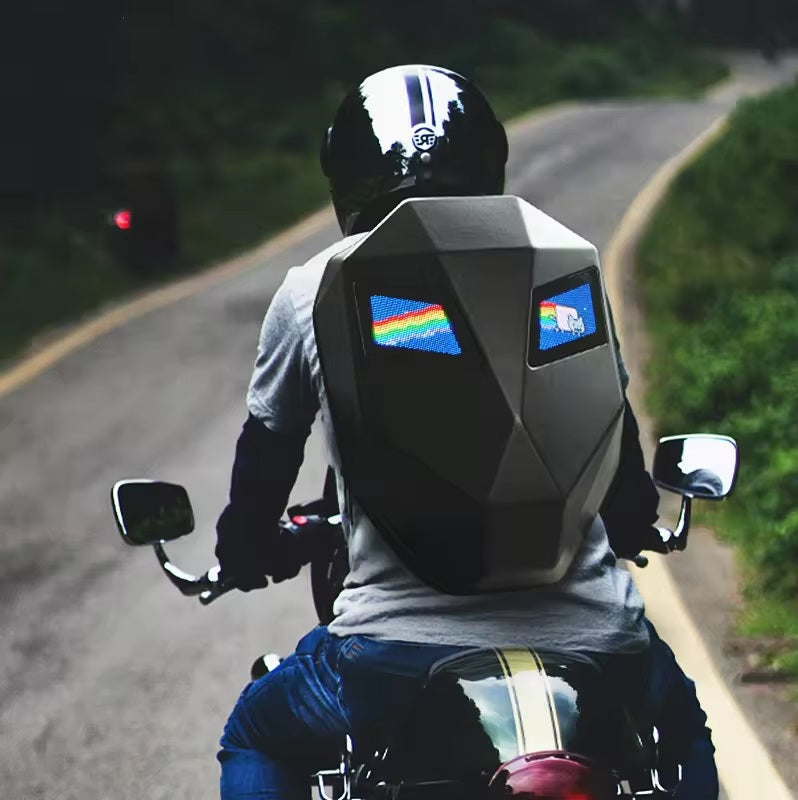 Motorradrucksack mit LED-Display