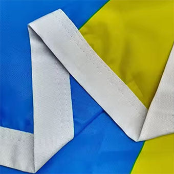 Drapeau de l'Ukraine 90 x 150 cm – vue 3